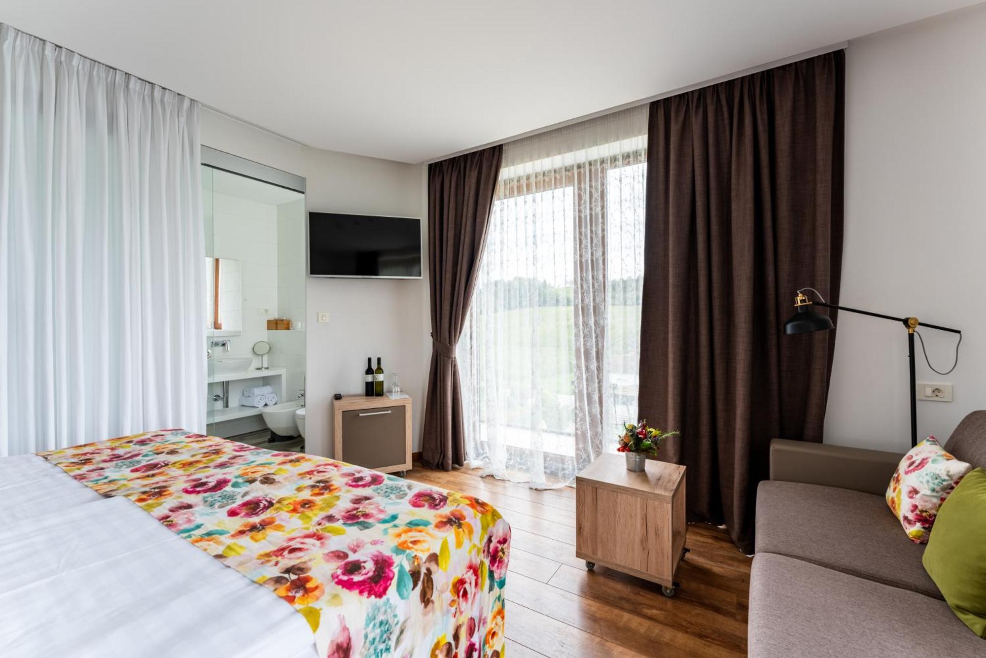 Bed&Breakfast Vinarija Coner 벨로바르 객실 사진
